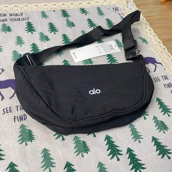 🔅new Alo Yoga crossbody casual multifunctional adjustable armpit nylon bag Alo - Picture 5 of 5
